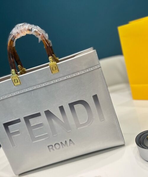 FN47 - Fendi Women's Fashion Bag