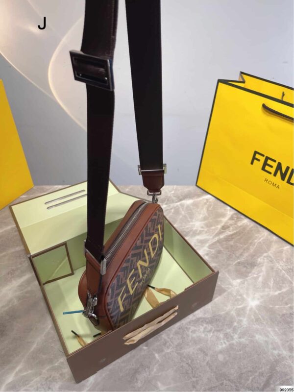 FN50 - Fendi Women's Fashion Bag