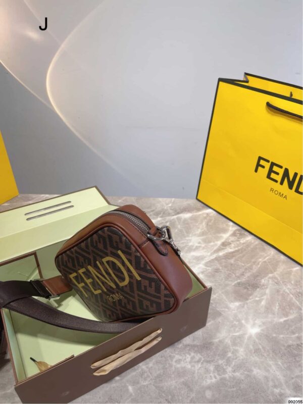 FN50 - Fendi Women's Fashion Bag