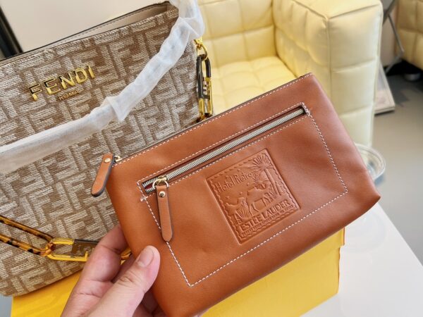 FN51 - Fendi Women's Fashion Bag