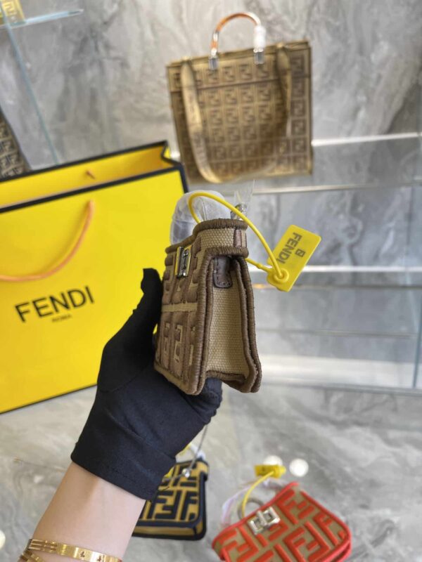 FN55 - Fendi Women's Fashion Bag
