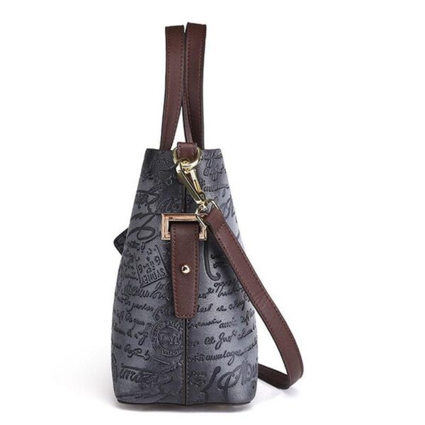 GA05 - WOMEN'S FASHION BAG.