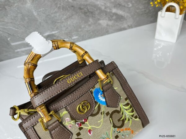 GA106 - Gucci Women's Fashion Bag