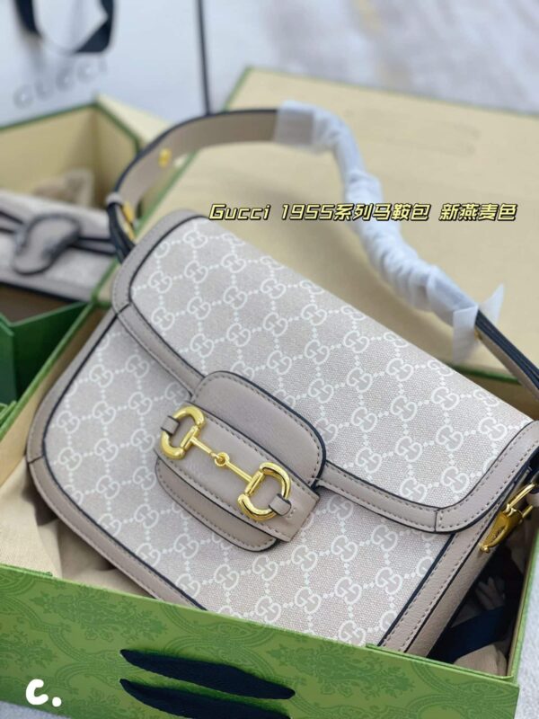 GA109 - Gucci Women's Fashion Bag