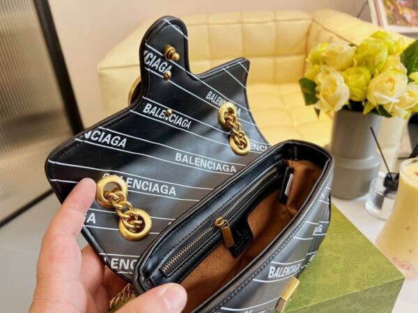 GA111 - Gucci Women's Fashion Bag