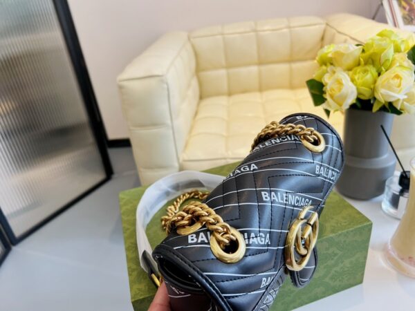 GA111 - Gucci Women's Fashion Bag