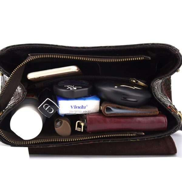 GA39 - WOMEN'S FASHION BAG.
