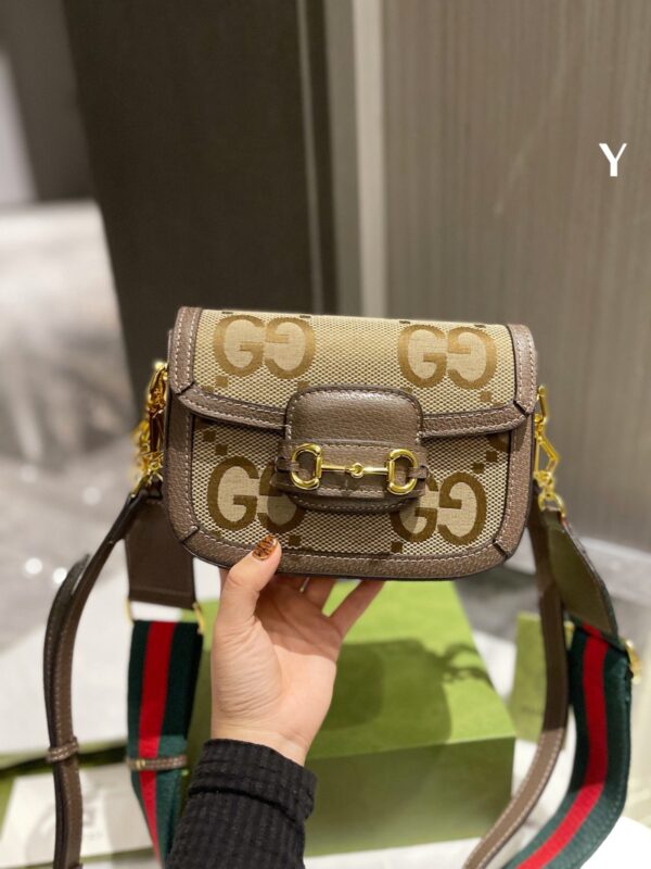 GA74 - Gucci Beige Women's Fashion Bag