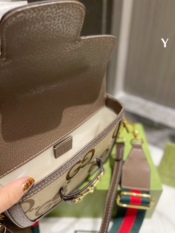 GA74 - Gucci Beige Women's Fashion Bag