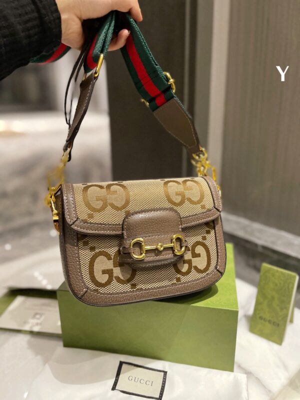 GA74 - Gucci Beige Women's Fashion Bag