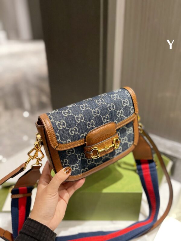 GA74 - Gucci Navy Women's Fashion Bag