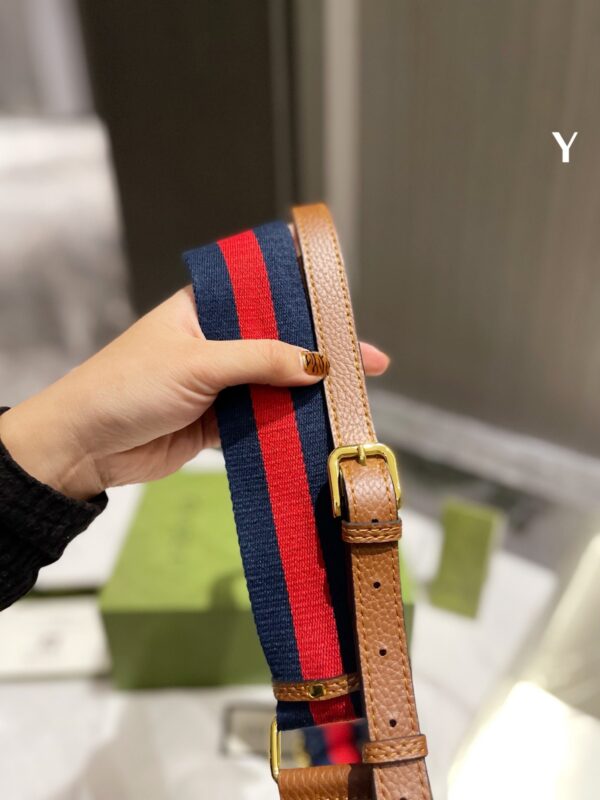 GA74 - Gucci Navy Women's Fashion Bag