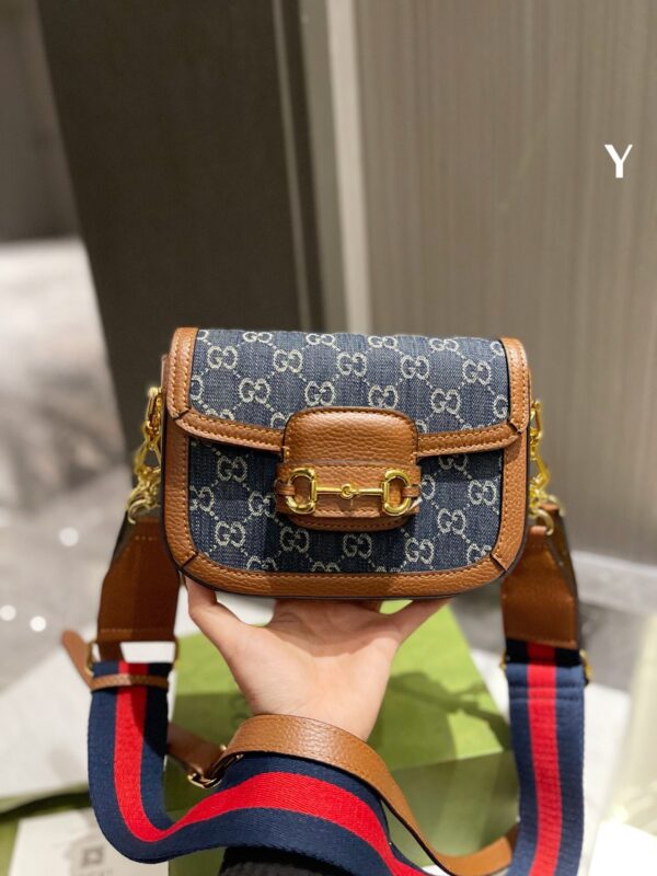 GA74 - Gucci Navy Women's Fashion Bag