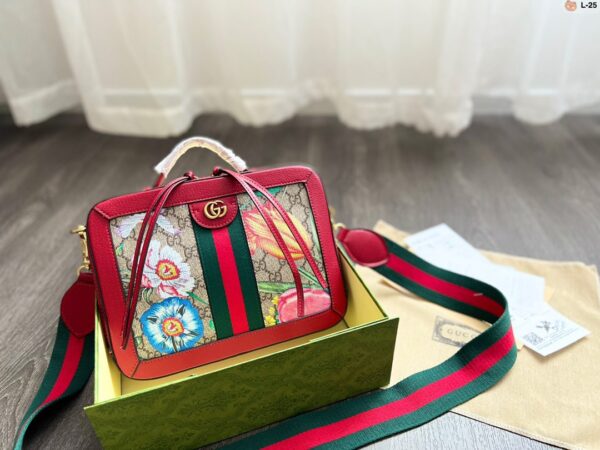 GA82 - Gucci Women's Fashion Bag