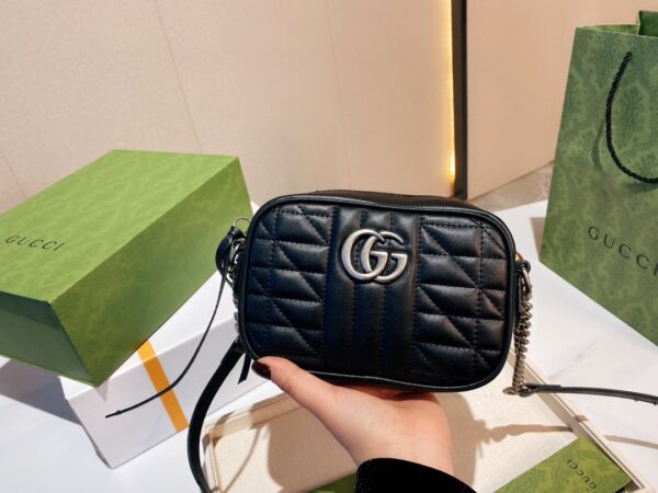 GA84 - Gucci Black Women's Fashion Bag