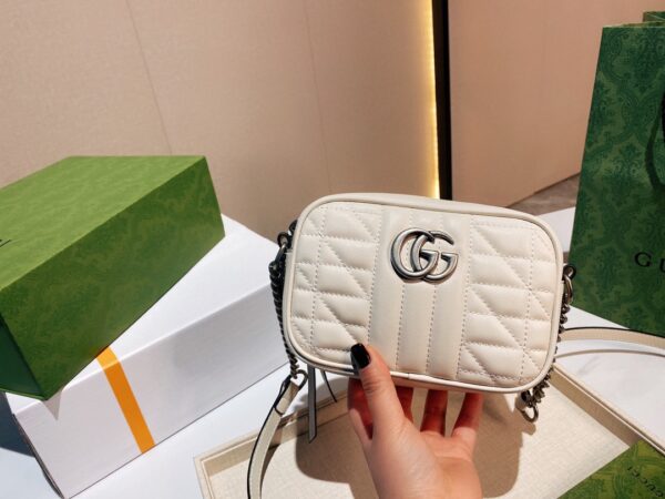 GA84 - Gucci White Women's Fashion Bag