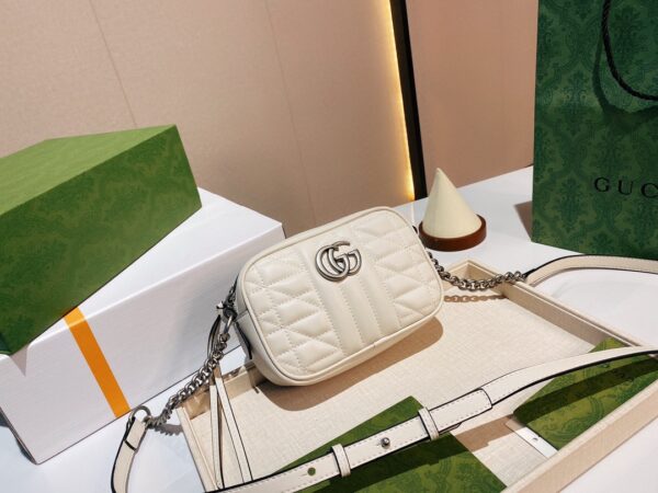 GA84 - Gucci White Women's Fashion Bag
