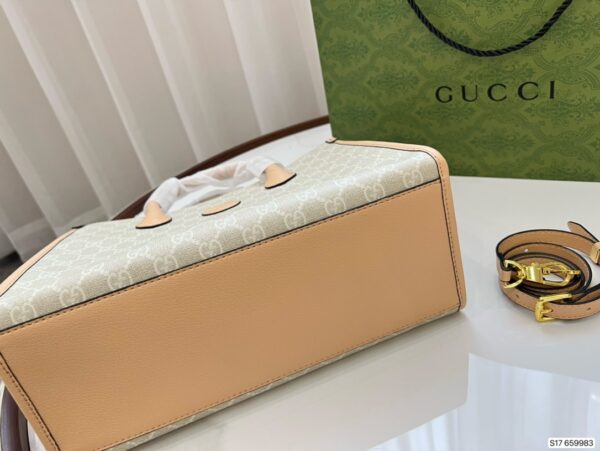 GA95 - Gucci Women's Fashion Bag