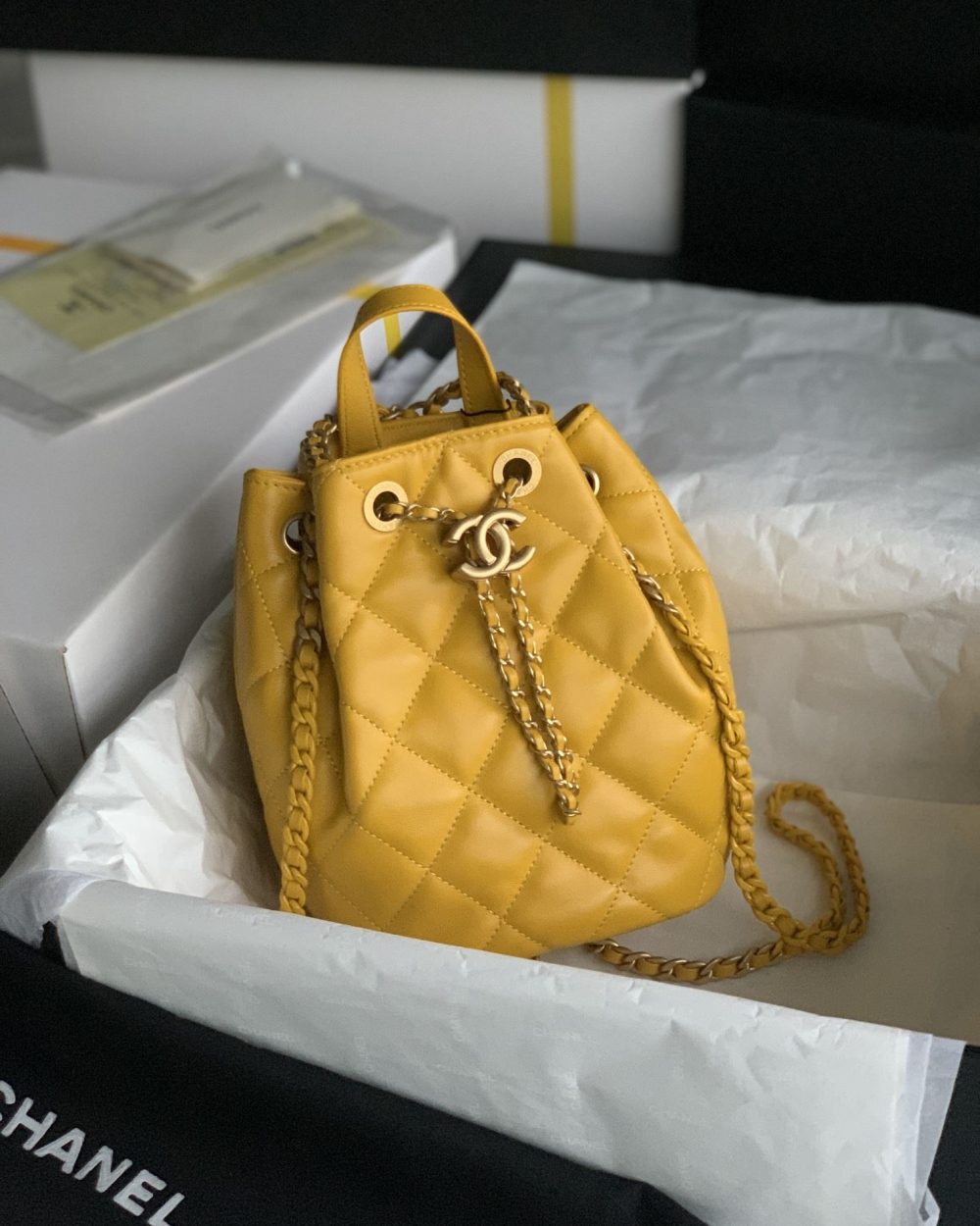 [REP 1:1] Gaiera Chain Bucket Black/White/Pink/Yellow For Women 7.5in / 19cm AS3211