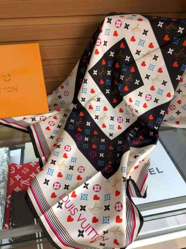 Game On Square 90 White For Women