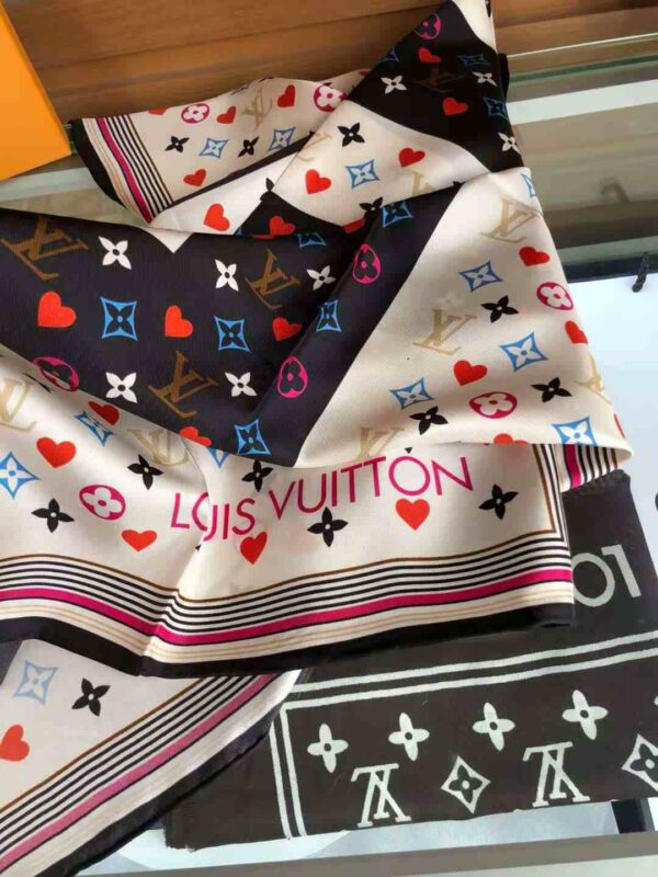 Game On Square 90 White For Women