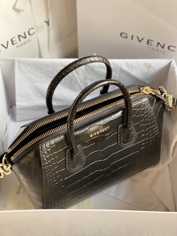 Givenchy Antigona Bag Black For Women, Women's Handbags, Shoulder Bags 11in/28cm GVC