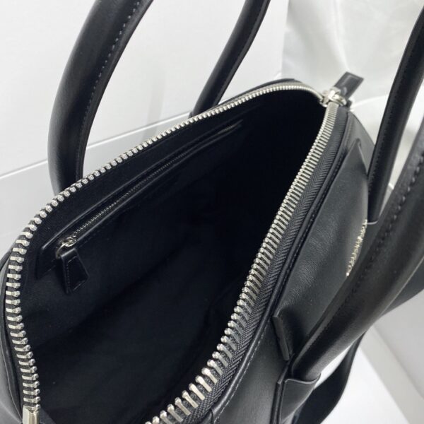Givenchy Antigona Bag Black For Women, Women's Handbags, Shoulder Bags 13in/33cm GVC