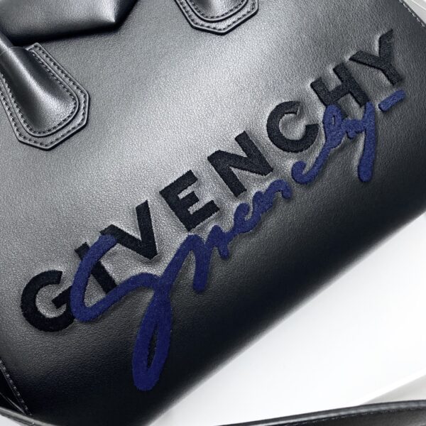 Givenchy Antigona Bag Black For Women, Women's Handbags, Shoulder Bags 13in/33cm GVC