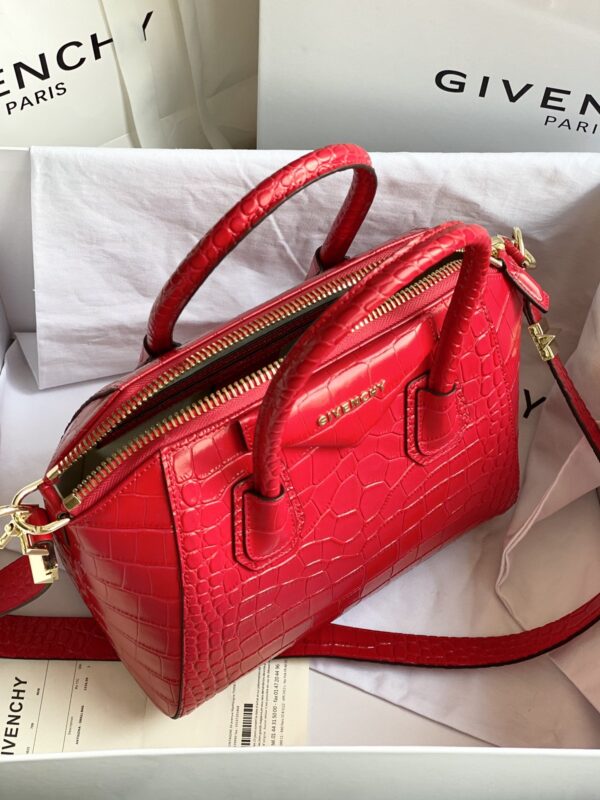 Givenchy Antigona Bag Red For Women, Women's Handbags, Shoulder Bags 11in/28cm GVC