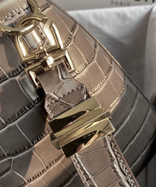 Givenchy Antigona Bag Silver For Women, Women's Handbags, Shoulder Bags 11in/28cm GVC