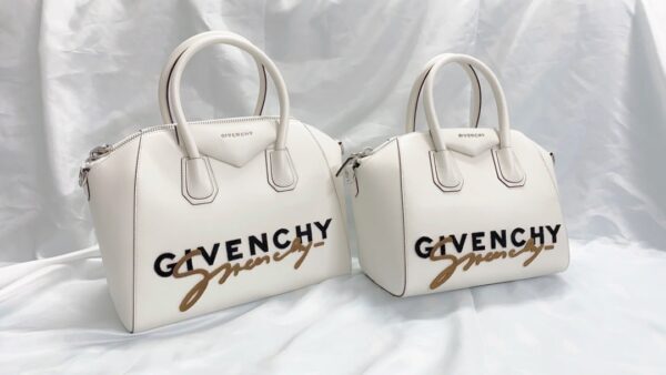 Givenchy Antigona Bag White For Women, Women's Handbags, Shoulder Bags 13in/33cm GVC