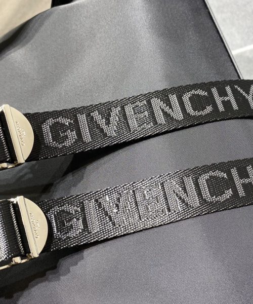 Givenchy Essentiel U Backpack Black For Men, Men's Backpacks 17in/43cm GVC BK508HK1F5-001