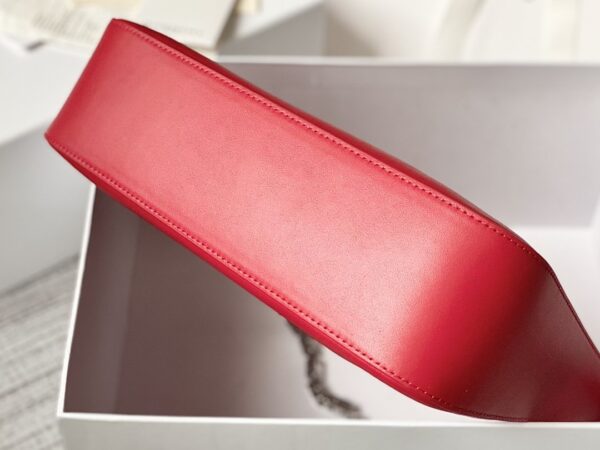 Givenchy Medium Moon Cut Out Bag Red For Women, Women's Handbags, Shoulder Bags 11.8in/30cm GVC