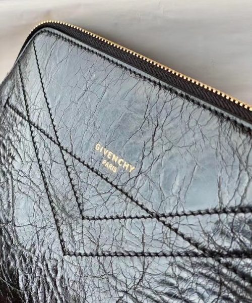 Givenchy Messenger Bag Black For Women, Women's Handbags, Shoulder And Crossbody Bags 9.8in/25cm GVC