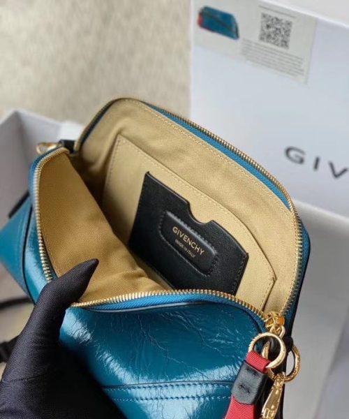 Givenchy Messenger Bag Blue For Women, Women's Handbags, Shoulder And Crossbody Bags 9.8in/25cm GVC