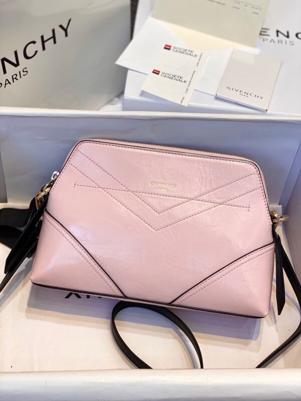 Givenchy Messenger Bag Light Pink For Women, Women's Handbags, Shoulder And Crossbody Bags 9.8in/25cm GVC