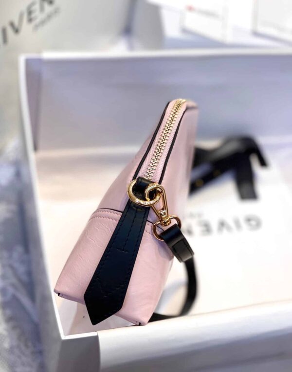 Givenchy Messenger Bag Light Pink For Women, Women's Handbags, Shoulder And Crossbody Bags 9.8in/25cm GVC