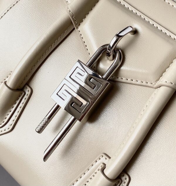 Givenchy Mini Antigona Lock Bag Beige For Women, Women's Handbags, Shoulder Bags 8.7in/22cm GVC