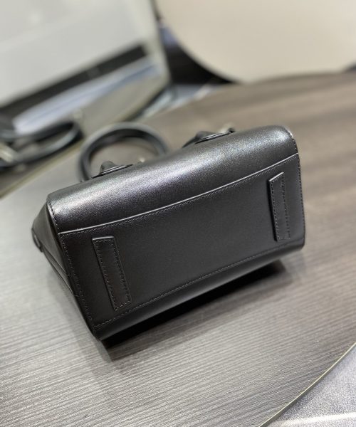 Givenchy Mini Antigona Lock Bag Black For Women, Women's Handbags, Shoulder Bags 8.7in/22cm GVC