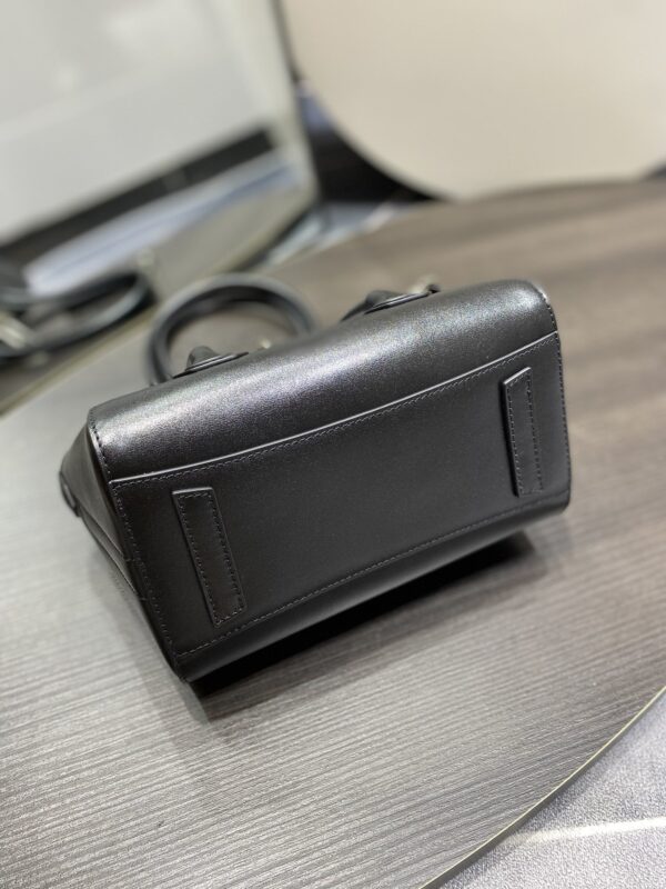 Givenchy Mini Antigona Lock Bag Black For Women, Women's Handbags, Shoulder Bags 8.7in/22cm GVC