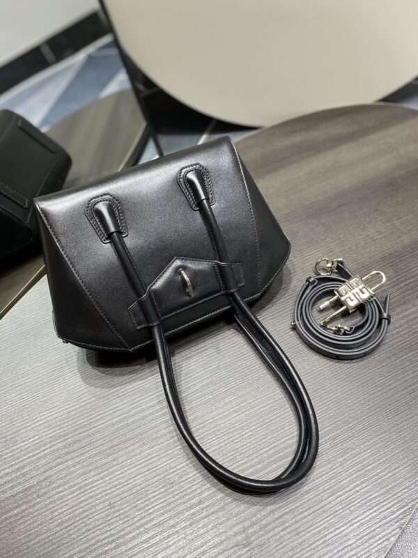Givenchy Mini Antigona Lock Bag Black For Women, Women's Handbags, Shoulder Bags 8.7in/22cm GVC