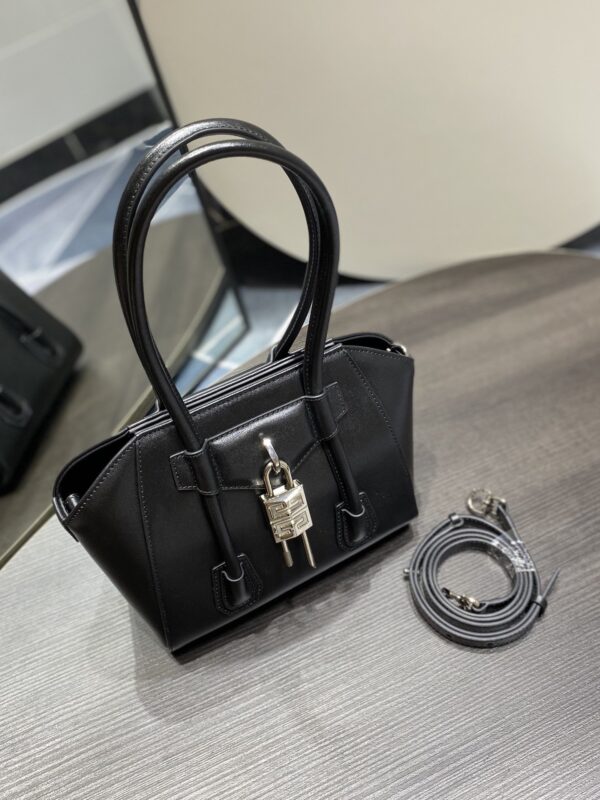 Givenchy Mini Antigona Lock Bag Black For Women, Women's Handbags, Shoulder Bags 8.7in/22cm GVC
