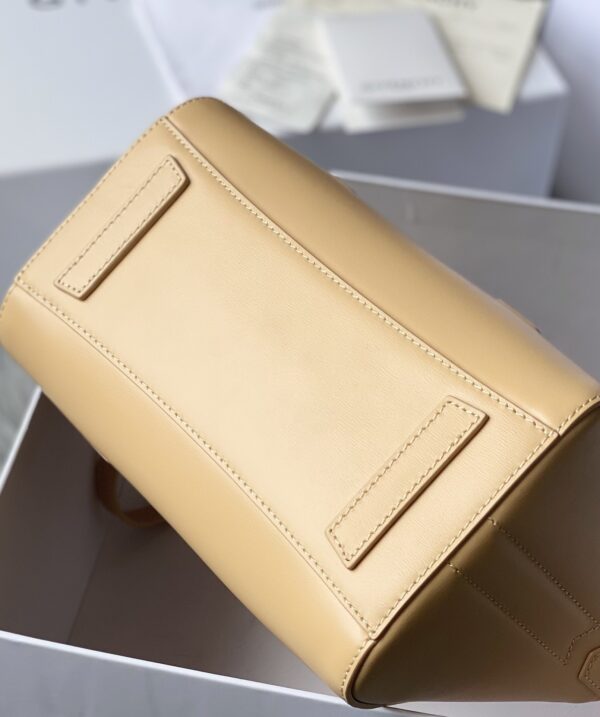 Givenchy Mini Antigona Lock Bag Caramel For Women, Women's Handbags, Shoulder Bags 8.7in/22cm GVC