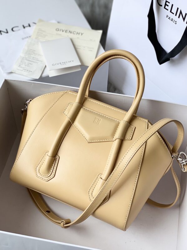 Givenchy Mini Antigona Lock Bag Caramel For Women, Women's Handbags, Shoulder Bags 8.7in/22cm GVC