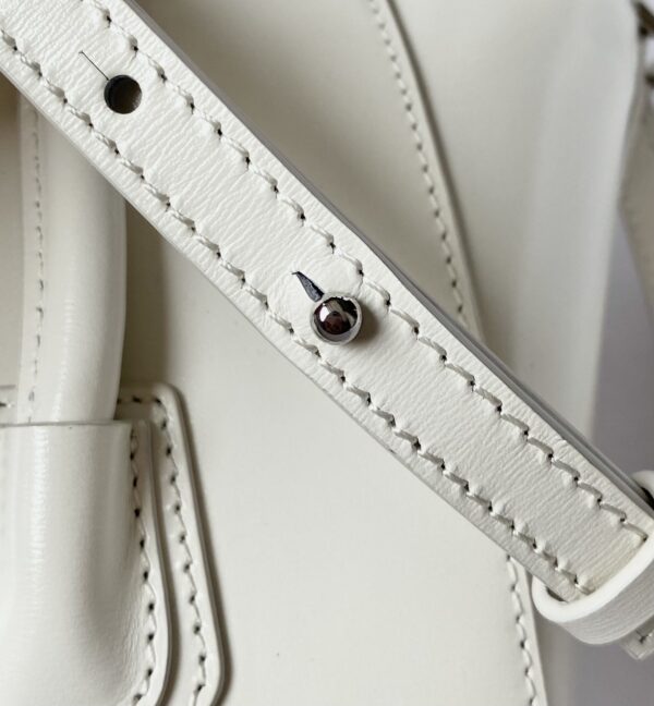 Givenchy Mini Antigona Lock Bag Ivory For Women, Women's Handbags, Shoulder Bags 8.7in/22cm GVC BB50J0B16S-105