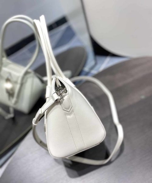 Givenchy Mini Antigona Lock Bag Ivory For Women, Women's Handbags, Shoulder Bags 8.7in/22cm GVC BB50J0B16S-105