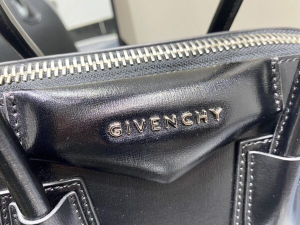 Givenchy Mini Antigona Sport Bag Black For Women, Women's Handbags, Shoulder Bags 8.7in/22cm GVC BB50P6B1A4-001