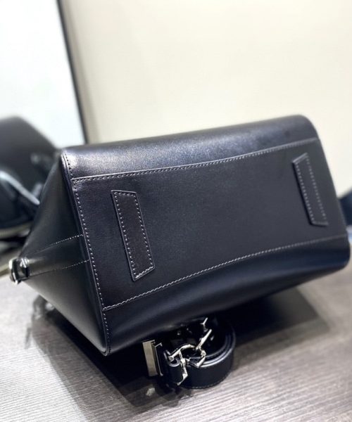 Givenchy Mini Antigona Sport Bag Black For Women, Women's Handbags, Shoulder Bags 8.7in/22cm GVC BB50P6B1A4-001
