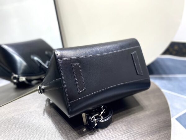 Givenchy Mini Antigona Sport Bag Black For Women, Women's Handbags, Shoulder Bags 8.7in/22cm GVC BB50P6B1A4-001