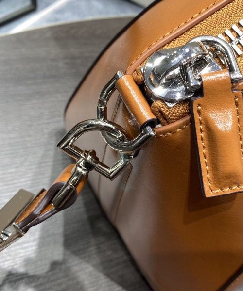 Givenchy Mini Antigona Sport Bag Caramel Brown For Women, Women's Handbags, Shoulder Bags 8.7in/22cm GVC